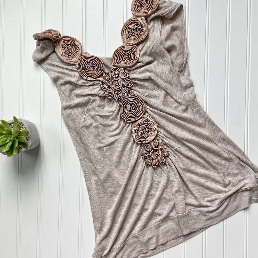 •Bluheaven• rosette back top - Picture 6 of 8